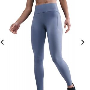 NWT Nike Swift Women's High-Waisted 7/8 Running Leggings with Pockets